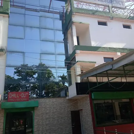 Oyo 17215 Garg Residency Lodge Siliguri