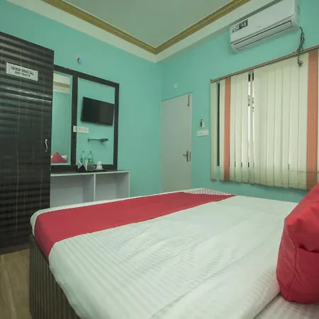 Oyo 17215 Garg Residency Lodge *